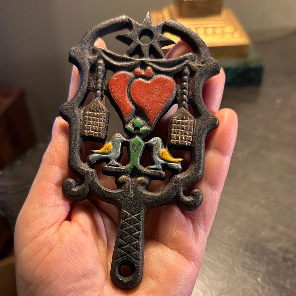 Vintage Wilton painted Heart & Birds Wall Accen cast iron